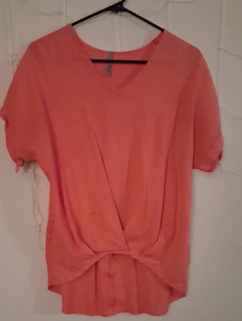 Jolie Coral Twist-Front V-Neck Tunic